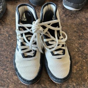Boys size 1 wrestling shoes. Super clean. Worn for one season.